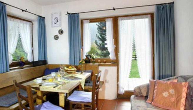 شقة Landsitz Im Reitle لانغنفلد الغرفة الصورة